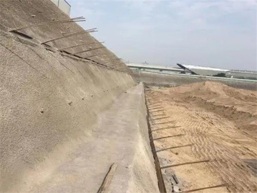 綦江河道边坡加固
